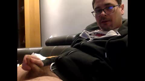 krzysztof1977 online show from 02-02-25, 10:17