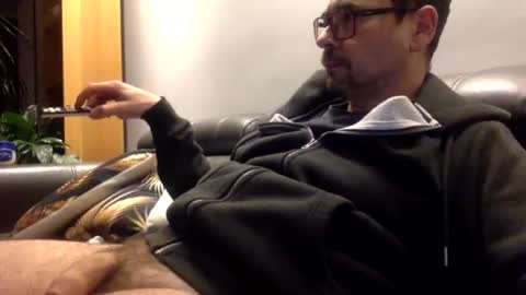 krzysztof1977 online show from 03-07-26, 09:56