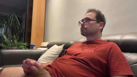 krzysztof1977 online show from 05-27-26, 10:07