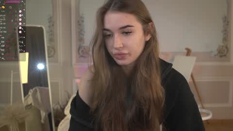 Snapshot of kseha_cute chatting on 01-06-25, 09:32 Ksesha online show from 01-06-25, 09:32