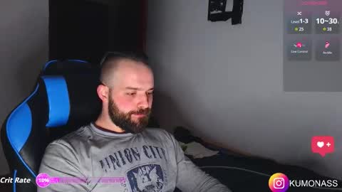 Snapshot of kumonass chatting on 03-10-26, 10:48 kumonass online show from 03-10-26, 10:48