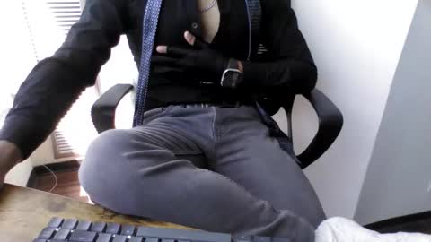 Snapshot of kunal7034 chatting on 05-25-26, 04:35 kunal7034 online show from 05-25-26, 04:35