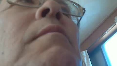 kunio37 online show from 03-08-26, 06:39