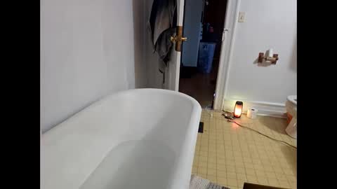 kuntryboyfresh1995 online show from 12-04-25, 08:17