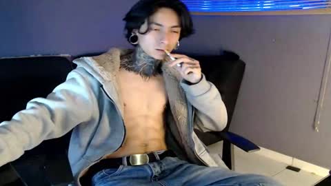 Snapshot of kuregari_xs chatting on 10-14-25, 04:35 kuregari_xs online show from 10-14-25, 04:35