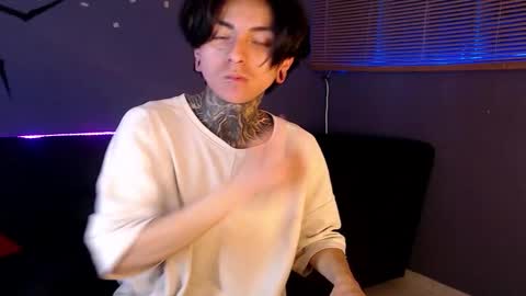 Snapshot of kuregari_xs chatting on 10-21-25, 03:51 kuregari_xs online show from 10-21-25, 03:51