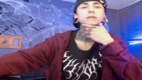 Snapshot of kuregari_xs chatting on 10-31-25, 05:19 kuregari_xs online show from 10-31-25, 05:19