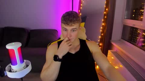 kurt_hanssen online show from 11-19-25, 04:51