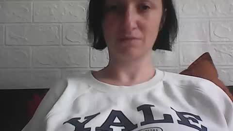 kusia032132 online show from 09-23-25, 06:38