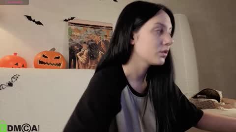 Kvetachka Thu-Sun 0900am-1500pmGTM2 online show from 10-28-25, 01:31