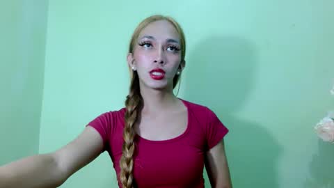Kween online show from 12-30-24, 02:51