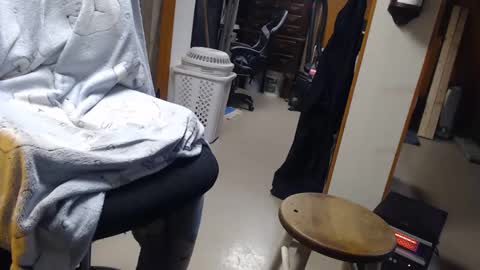 Snapshot of kybullmaster65 chatting on 02-16-25, 01:14 kybullmaster65 online show from 02-16-25, 01:14