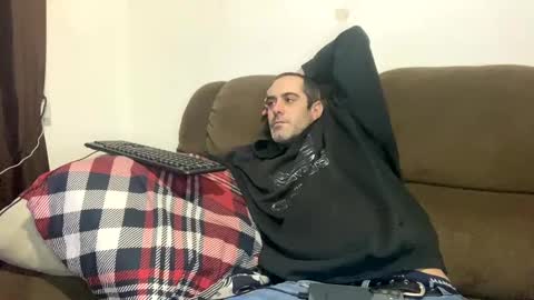 kyle67527 online show from 12-24-24, 04:22