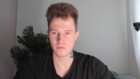 Snapshot of kyle_4u chatting on 12-12-24, 05:42 Kyle online show from 12-12-24, 05:42