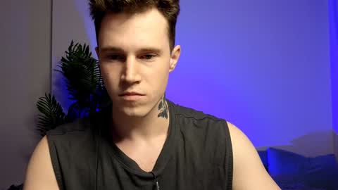 Snapshot of kyle_4u chatting on 12-14-24, 06:52 Kyle online show from 12-14-24, 06:52