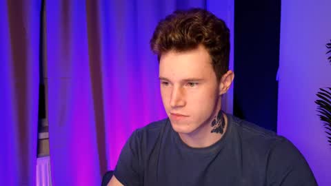 Snapshot of kyle_4u chatting on 12-27-24, 04:10 Kyle online show from 12-27-24, 04:10