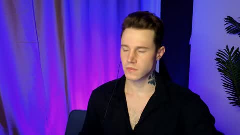 Snapshot of kyle_4u chatting on 12-28-24, 06:39 Kyle online show from 12-28-24, 06:39