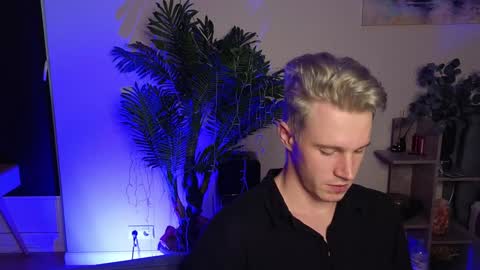 Snapshot of kyle_4u chatting on 01-04-25, 07:45 Kyle online show from 01-04-25, 07:45