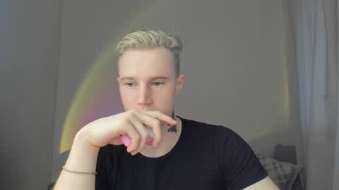 Snapshot of kyle_4u chatting on 01-13-25, 05:23 Kyle online show from 01-13-25, 05:23