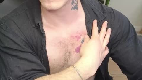 Snapshot of kyle_4u chatting on 10-29-25, 03:36 Kyle online show from 10-29-25, 03:36