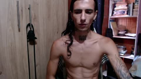 kyleer77 online show from 06-09-26, 03:12