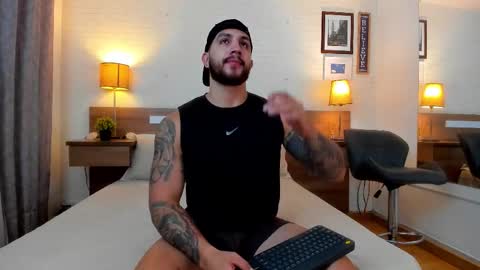 kylenorth_ online show from 10-05-25, 11:19