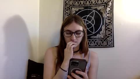 Snapshot of kylianna chatting on 11-11-25, 08:31 Kylianna online show from 11-11-25, 08:31