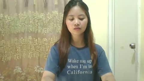 its me KYLIE online show from 10-28-25, 08:22