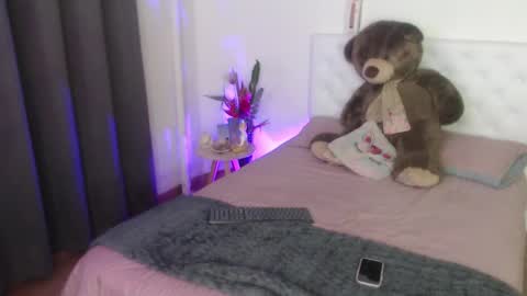 Sara online show from 10-14-25, 01:06