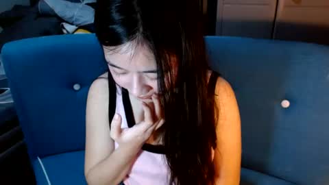 Kelly online show from 06-16-26, 03:58