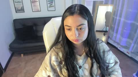 Snapshot of kylie_fire chatting on 01-21-25, 12:50 kylie online show from 01-21-25, 12:50