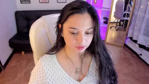 Snapshot of kylie_fire chatting on 09-16-25, 01:23 kylie online show from 09-16-25, 01:23