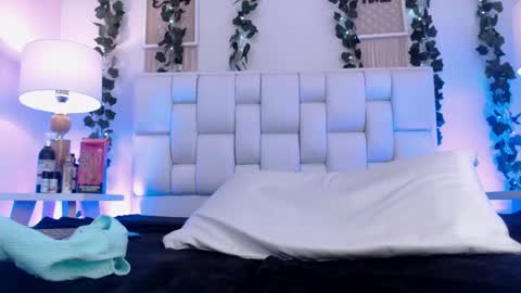 Kylie Myers online show from 12-15-24, 04:59