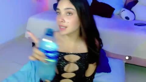 Snapshot of kylie_hottt_ chatting on 01-19-25, 03:39 k ylie online show from 01-19-25, 03:39