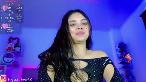 Snapshot of kylie_hottt_ chatting on 02-01-25, 09:29 k ylie online show from 02-01-25, 09:29
