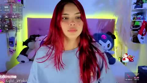 k ylie online show from 12-02-25, 11:34