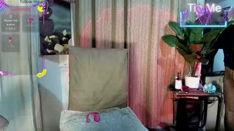 Snapshot of kylie_iyutera chatting on 09-16-25, 06:25 kylie online show from 09-16-25, 06:25