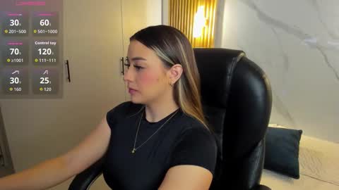  KYLIE  online show from 10-07-25, 02:53