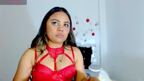 Snapshot of kylie_loveee chatting on 12-05-24, 06:44 Paola online show from 12-05-24, 06:44