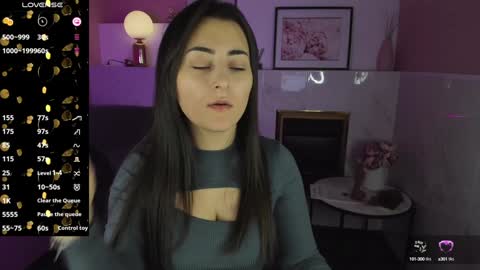 Kylie online show from 01-11-25, 08:54