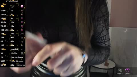 Kylie online show from 01-25-25, 06:01