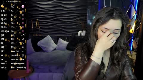 Kylie online show from 02-03-25, 09:19