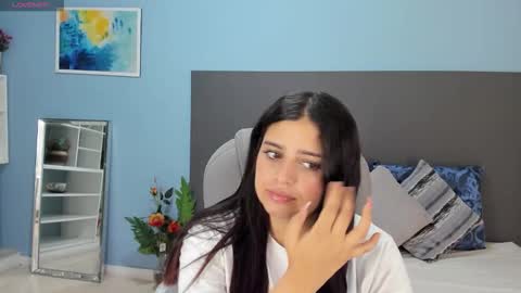 Kylie Reyes  online show from 10-25-25, 07:30