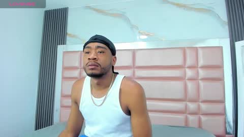 Kaylie And Jhony online show from 12-16-25, 03:17