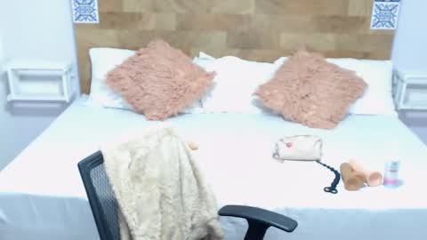 Melissa online show from 01-19-25, 01:22