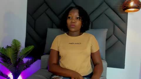 Snapshot of kyliee_vega chatting on 06-09-26, 11:44 kyliee_vega online show from 06-09-26, 11:44