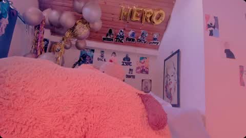 Snapshot of kyliekandy chatting on 02-04-25, 12:44 online show from 02-04-25, 12:44