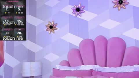 Snapshot of kyliemonnet chatting on 12-20-24, 04:09 Kylie jl online show from 12-20-24, 04:09