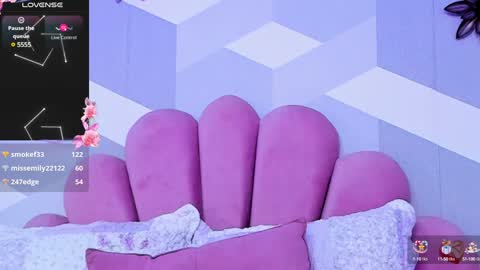 Snapshot of kyliemonnet chatting on 01-05-25, 03:22 Kylie jl online show from 01-05-25, 03:22