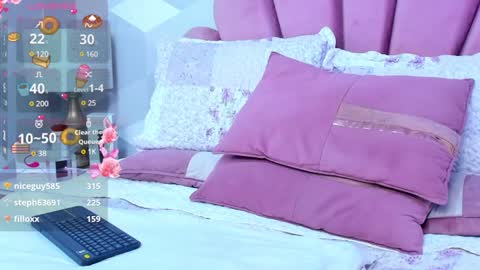 Snapshot of kyliemonnet chatting on 02-07-25, 07:40 Kylie jl online show from 02-07-25, 07:40